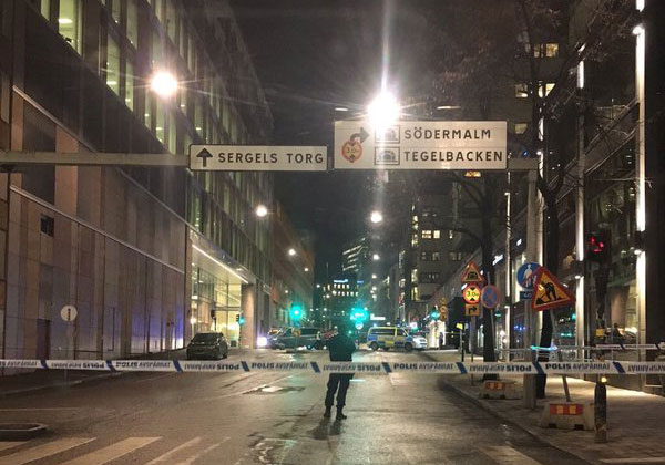 Стокхолм: Експлозија у тржном центру (ВИДЕО)