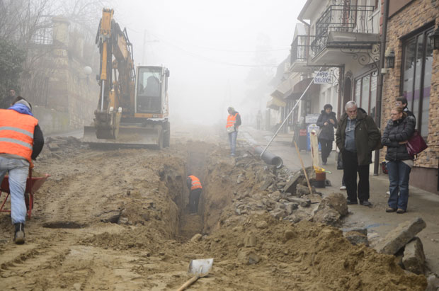 Цариградски пут насред Гроцке?!