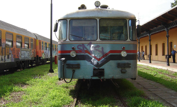 Последњи воз за неке станице и пероне