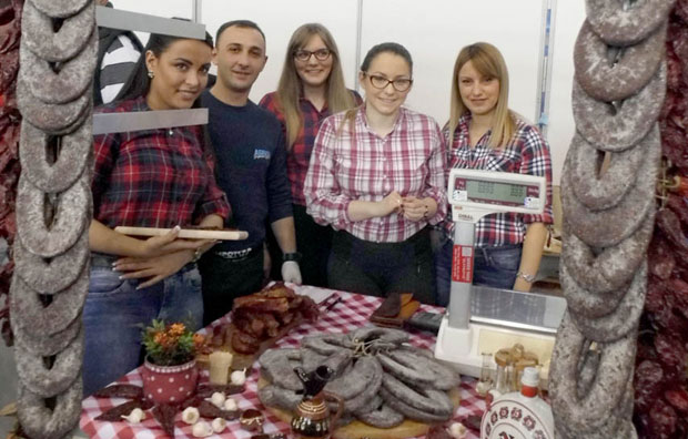 Пеглали кобасице, испеглали буђеларе