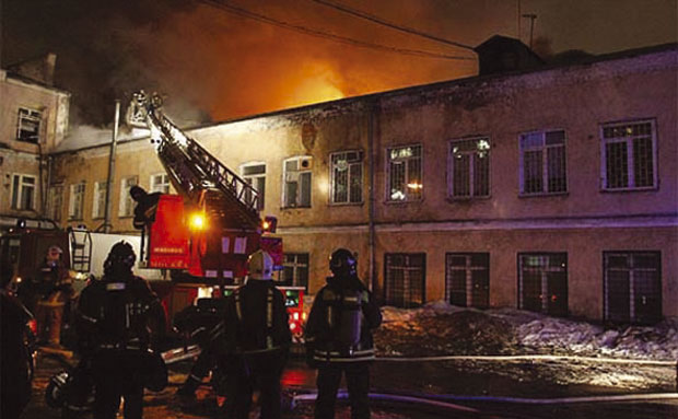 Подметнут велики пожар у Москви