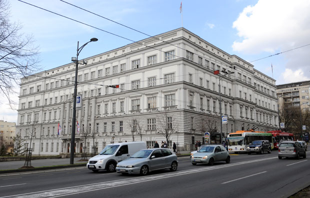 Јавни дуг на крају 2015. - 24,8 милијарди евра