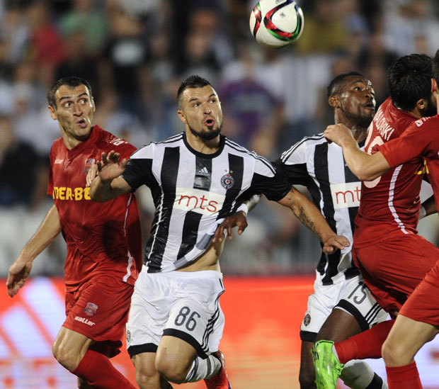 Партизан продаје и Абуа и Божинова; Оумару: Волео бих да останем и победим Звезду