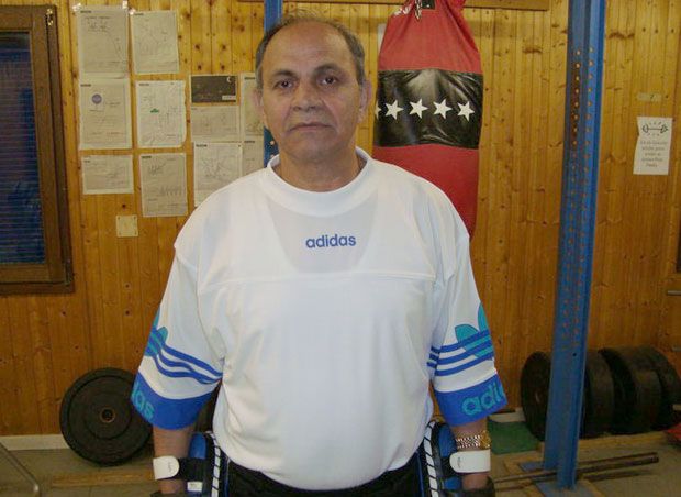 Претукли, па запалили станодавца