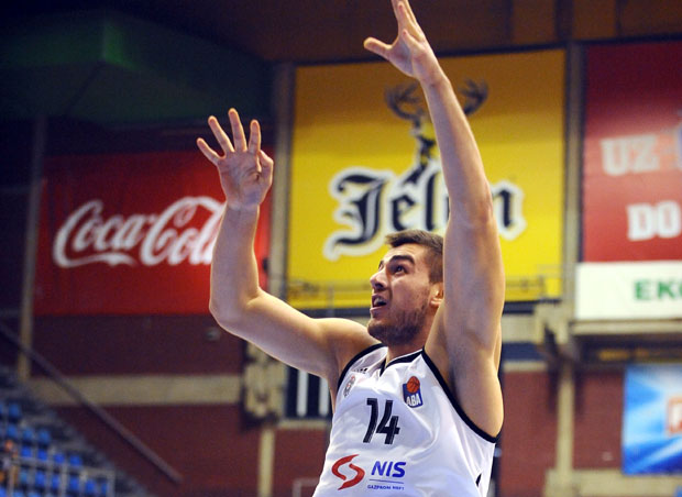 Кошаркаши Партизана заједно на вечери, Ђумић повређен