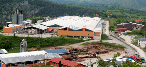 Нова Варош: Турци у Инови праве ламинат