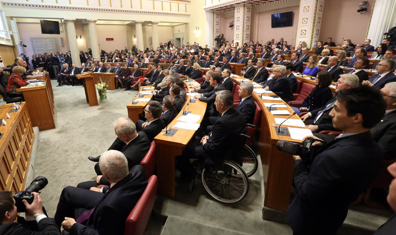 Хасанбеговић осудио злочине, не и НДХ