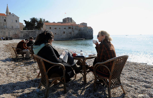 Будва: Из морског добра вири скандал