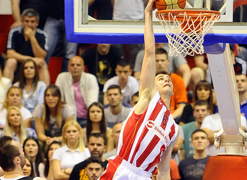 Евролига: Лет Дангубића најбоље закуцавање! (ВИДЕО)