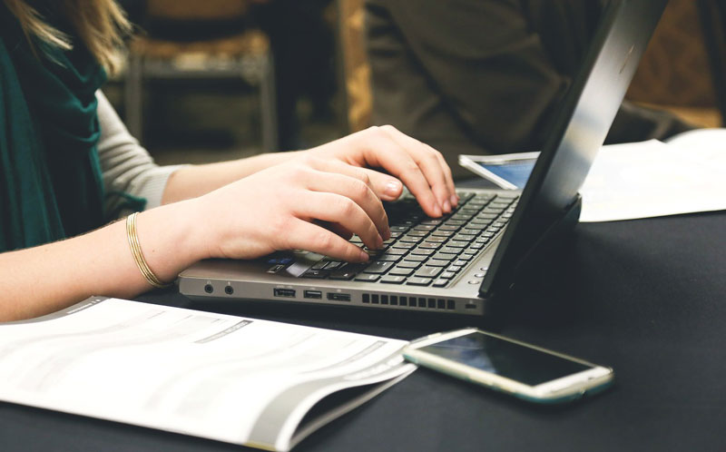 Чак 83 одсто Европљана сматра да канцеларија без папира није реална