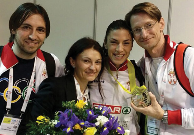 Чланови шампионског тима Шпановићеве за “Новости”: Ивана диже 150 кг на једној нози!