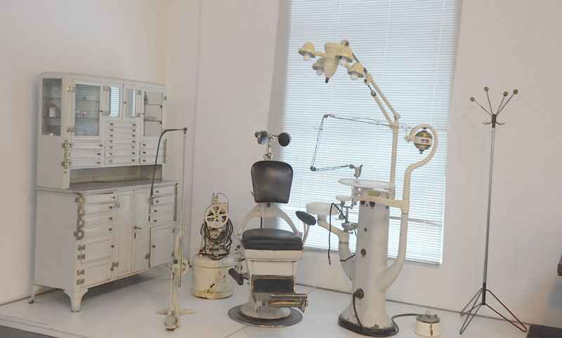 Београдске приче: Београђани зубе лечили у атељеима