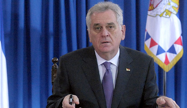 Николић још не подиже рампу за НАТО