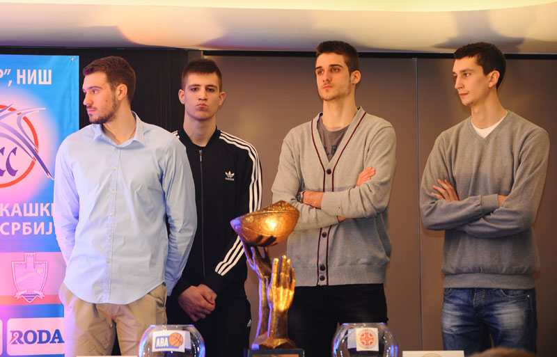 Напад на Звезду и Жућка