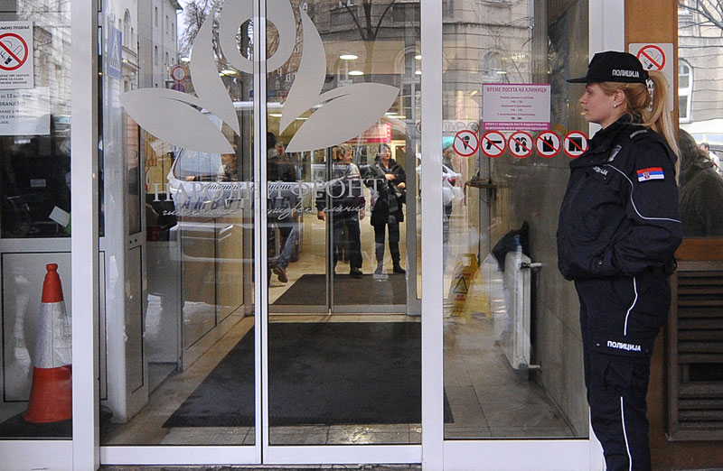 ГАК Фронт чувају плаве униформе