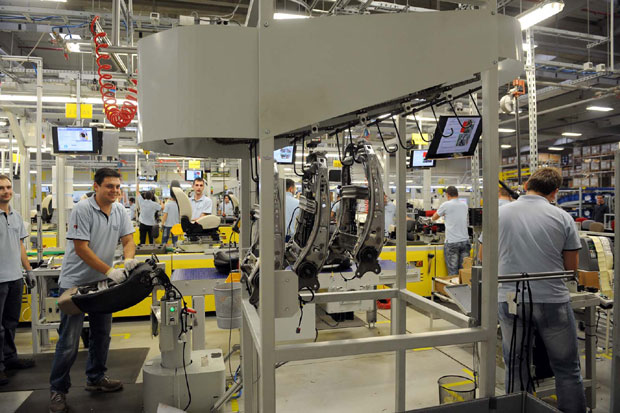 ФАС: Производња не стаје, мада споријим темпом