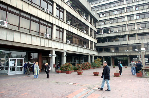 После пресуде претукао жену у Палати правде! 