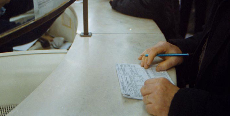 ЕПС продужио рок за плаћање струје са попустом