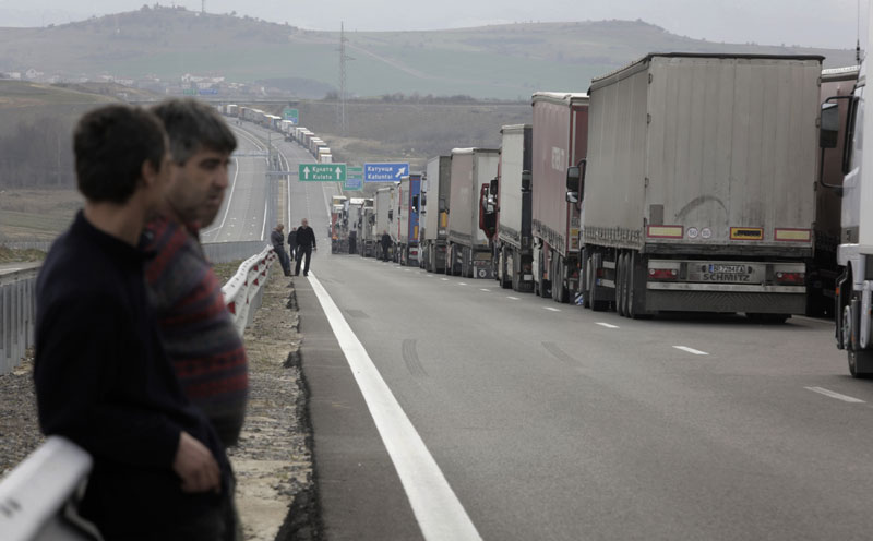 На граници Грчке и Бугарске колона возила од 30 километара