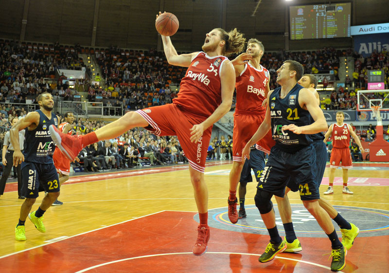 Алба слави Милосављевића, Гаги вратио Куп у Берлин (ВИДЕО)