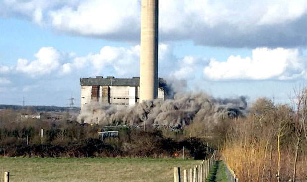 ВИДЕО: Експлозија у електрани, једна особа погинула, три се воде као нестале