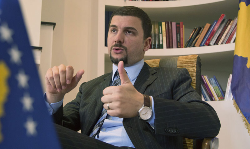 Приштина: Запаљен ауто министра пољопривреде