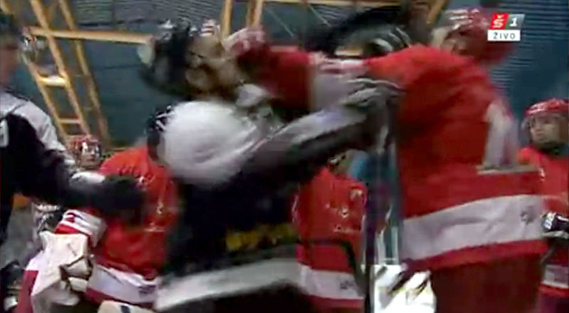 Епилог туче хокајаша Партизана и Звезде: Ивану Анићу сломљен нос