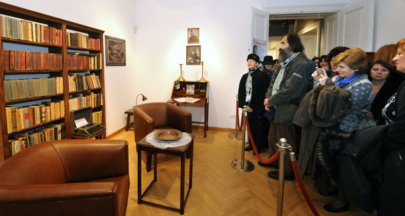 Нова чајанка код Исидоре