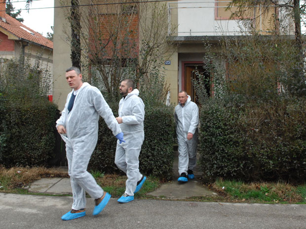 Нађена тела у Сурчину: Убио родитеље, па пресудио себи?