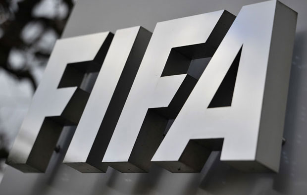 ФИФА одала пошту Гогићу, Сантрачу и Милутиновићу