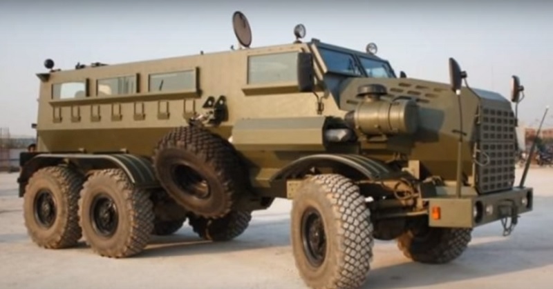 Ово су снежни дивови руске армије (ВИДЕО)