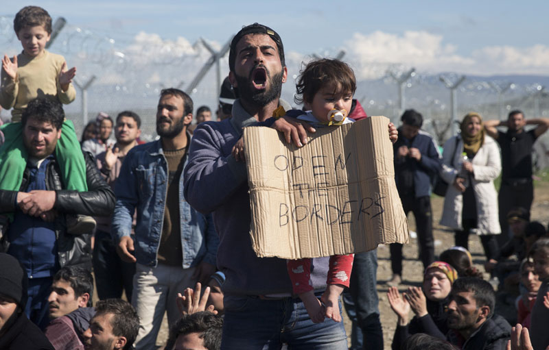 Расте маса „заробљених“ на међи