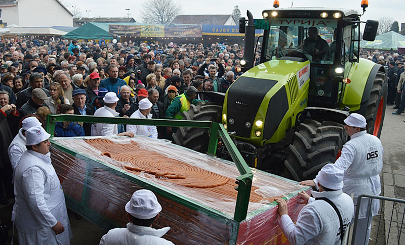 Кобасица од два километра
