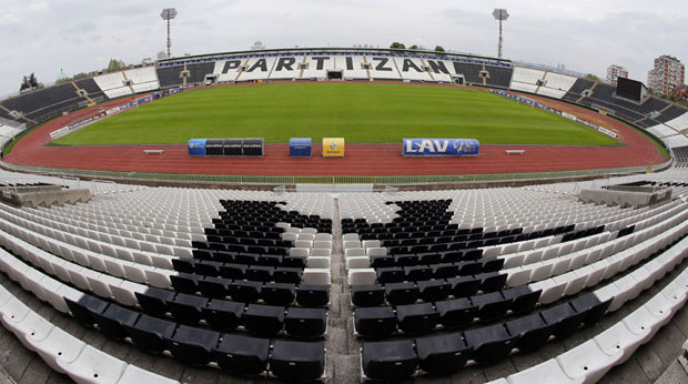Партизан кажњен због инцидената на дербију: Против Радничког пред празним трибинама
