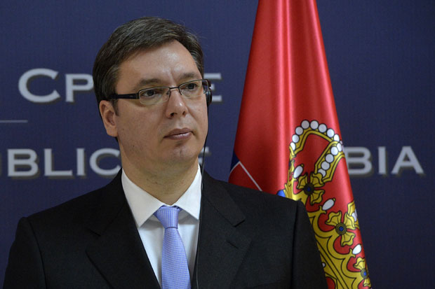 Вучић опет у хашким клештима