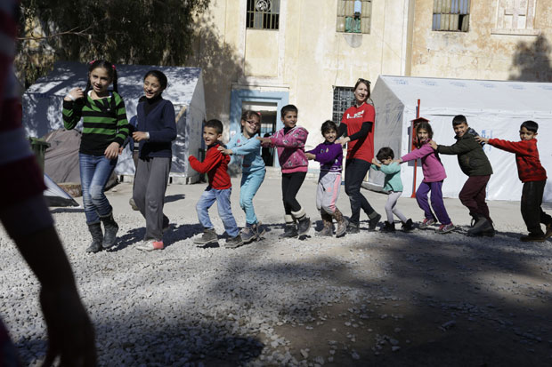 УН: Трећина избеглица која долазе у Европу су деца