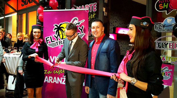 Флај флај - Прва пословница у Европској унији