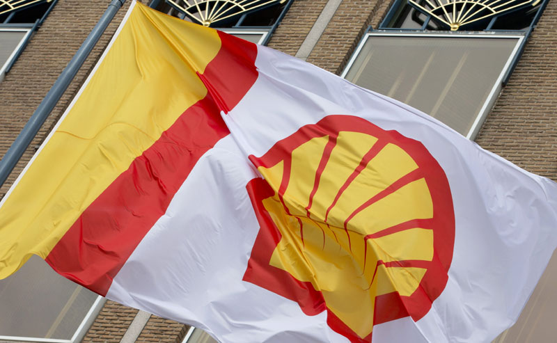 Шел отпушта 10.000 радника