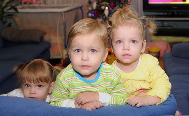 Мајкама са троје деце 20.000 месечно?