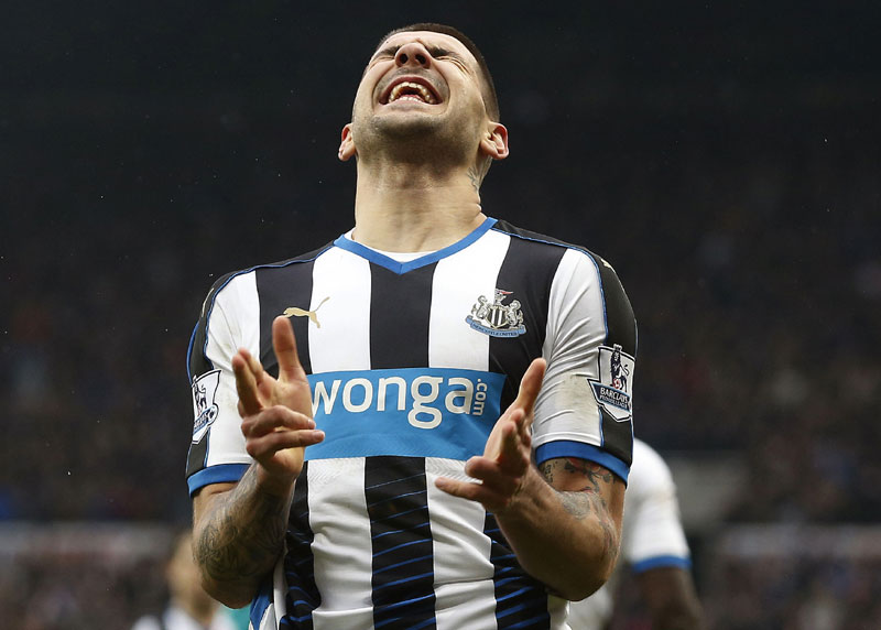 Мекларен: Митровић тренира два сата више од свих