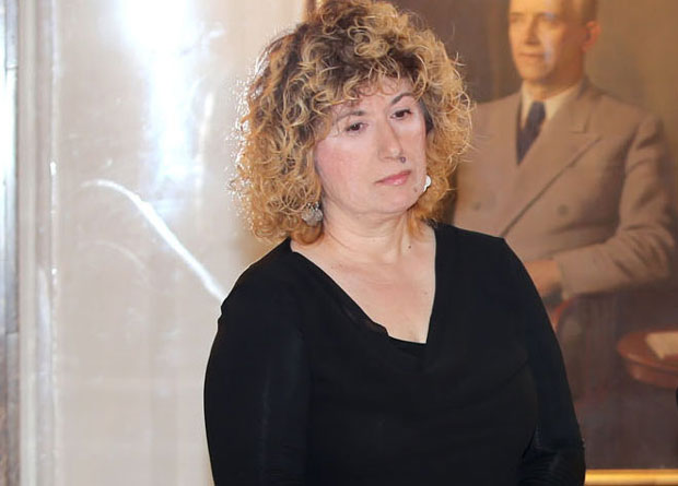 Тражи и смену директорке?