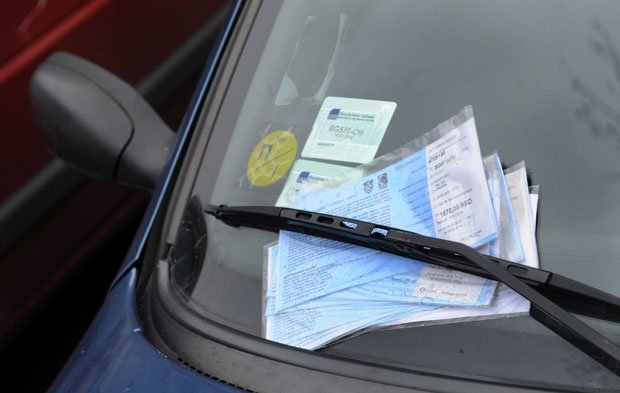 Паркинг брине и извршитеље!