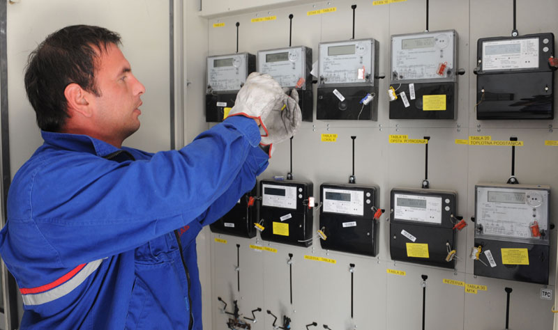 ЕПС од поскупљења повећавао зараде!