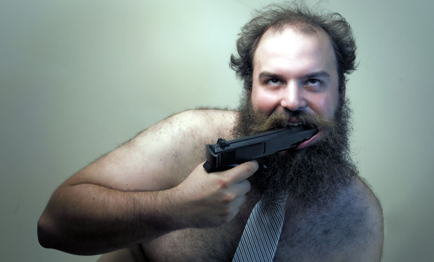 Урадио селфи са пиштољем и упуцао се