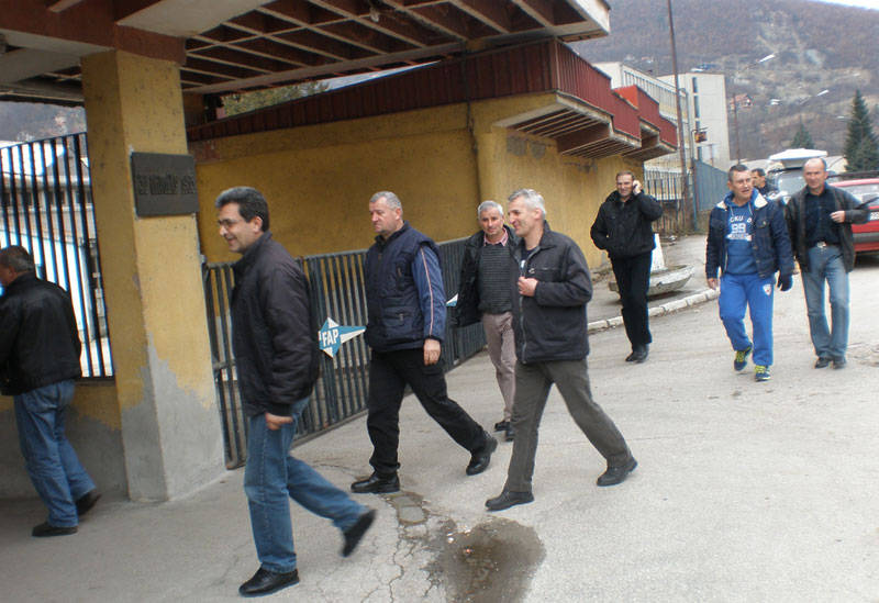 Радници ФАП постигли договор са Владом, штрајк се замрзава