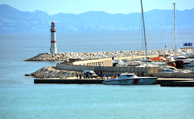 Најмање 25 избеглица утопило се код турске обале