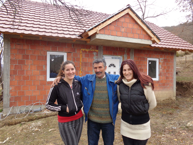 Нова кућа за породицу Савић