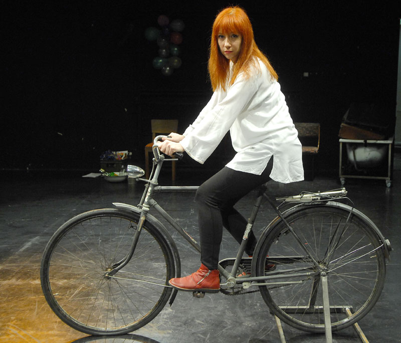 Паулина Манов: Мале разлике и велике мржње