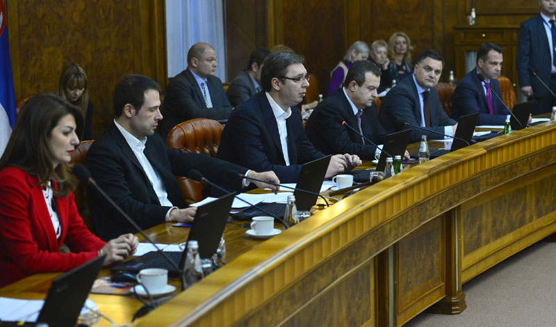 Влада прогласила стање елементарне непогоде у 15 градова и општина