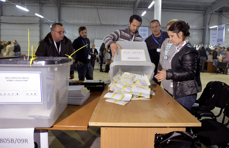 Гласови с Косова у Врању и Рашки